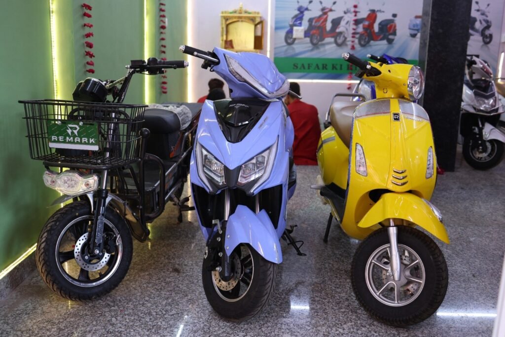 Best Battery Scooters and Vehicle Dealer In Kota Rajasthan (Remark Vehicle)